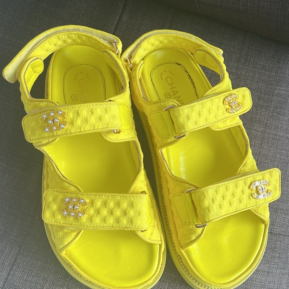 CHANEL Dad Sandals Cloth Tweed Sandals In Yellow Size 40 - Picture 2 of 8